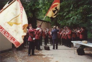 letzter Auftritt der Uniform 1974 im Jahr 1993