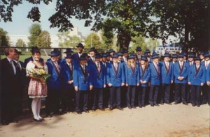 erster Auftritt der Uniform 1993